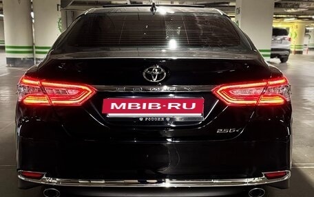 Toyota Camry, 2023 год, 3 550 000 рублей, 6 фотография