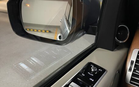 Land Rover Range Rover IV рестайлинг, 2020 год, 12 800 000 рублей, 19 фотография