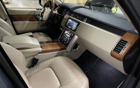 Land Rover Range Rover IV рестайлинг, 2020 год, 12 800 000 рублей, 16 фотография