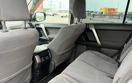 Toyota Land Cruiser Prado 150 рестайлинг 2, 2010 год, 2 450 000 рублей, 11 фотография