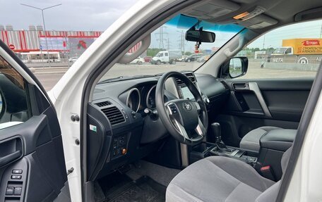 Toyota Land Cruiser Prado 150 рестайлинг 2, 2010 год, 2 450 000 рублей, 12 фотография