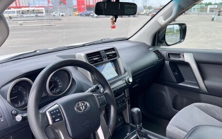 Toyota Land Cruiser Prado 150 рестайлинг 2, 2010 год, 2 450 000 рублей, 13 фотография