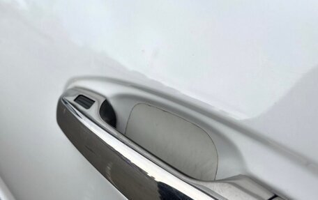 Toyota Land Cruiser Prado 150 рестайлинг 2, 2010 год, 2 450 000 рублей, 21 фотография