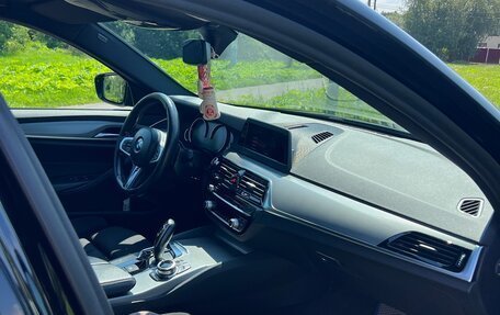 BMW 5 серия, 2018 год, 2 650 000 рублей, 7 фотография