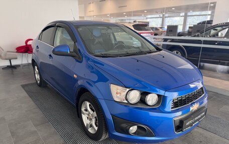 Chevrolet Aveo III, 2013 год, 600 000 рублей, 3 фотография