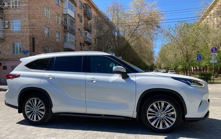 Toyota Highlander, 2024 год, 5 300 000 рублей, 9 фотография