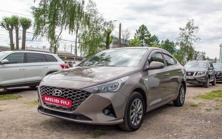 Hyundai Solaris II рестайлинг, 2022 год, 1 675 000 рублей, 3 фотография