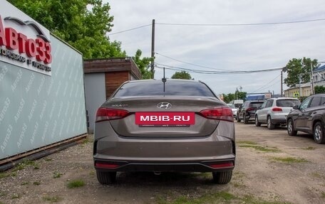Hyundai Solaris II рестайлинг, 2022 год, 1 675 000 рублей, 5 фотография
