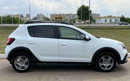 Renault Sandero II рестайлинг, 2021 год, 1 180 000 рублей, 4 фотография