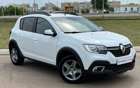 Renault Sandero II рестайлинг, 2021 год, 1 180 000 рублей, 3 фотография