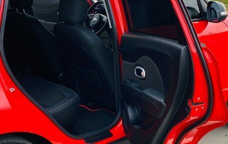KIA Soul II рестайлинг, 2017 год, 1 477 000 рублей, 26 фотография