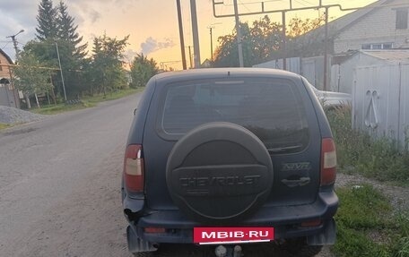 Chevrolet Niva I рестайлинг, 2004 год, 325 000 рублей, 2 фотография