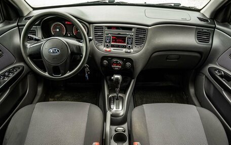 KIA Rio II, 2011 год, 700 000 рублей, 15 фотография