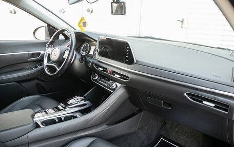 Hyundai Sonata VIII, 2019 год, 1 773 000 рублей, 2 фотография