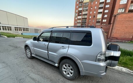 Mitsubishi Pajero IV, 2014 год, 2 500 000 рублей, 8 фотография