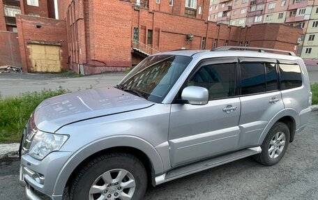 Mitsubishi Pajero IV, 2014 год, 2 500 000 рублей, 9 фотография