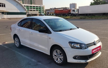 Volkswagen Polo VI (EU Market), 2014 год, 695 000 рублей, 3 фотография