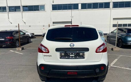 Nissan Qashqai, 2011 год, 650 000 рублей, 2 фотография