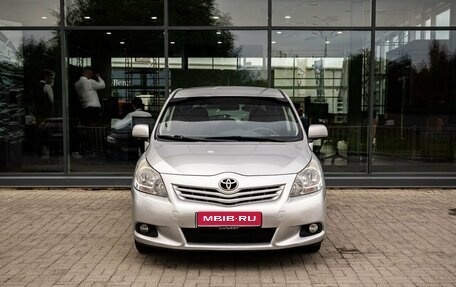 Toyota Verso I, 2011 год, 1 300 000 рублей, 3 фотография