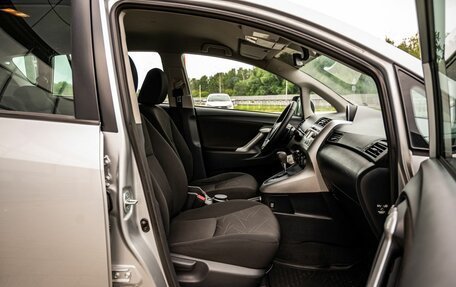 Toyota Verso I, 2011 год, 1 300 000 рублей, 11 фотография