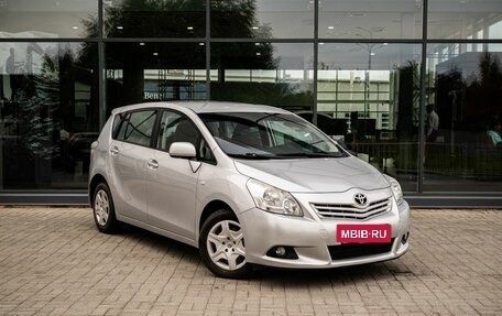 Toyota Verso I, 2011 год, 1 300 000 рублей, 5 фотография