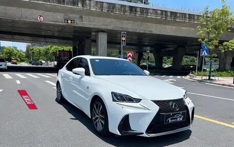 Lexus IS III, 2019 год, 3 025 000 рублей, 10 фотография