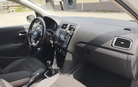 Volkswagen Polo VI (EU Market), 2018 год, 1 360 000 рублей, 11 фотография