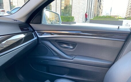 BMW 5 серия, 2012 год, 1 800 000 рублей, 14 фотография