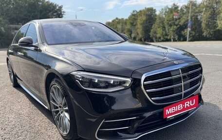 Mercedes-Benz S-Класс, 2022 год, 13 200 000 рублей, 2 фотография