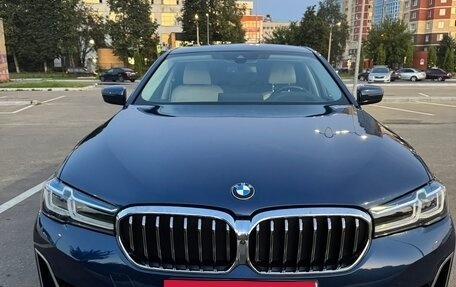 BMW 5 серия, 2020 год, 5 900 000 рублей, 2 фотография
