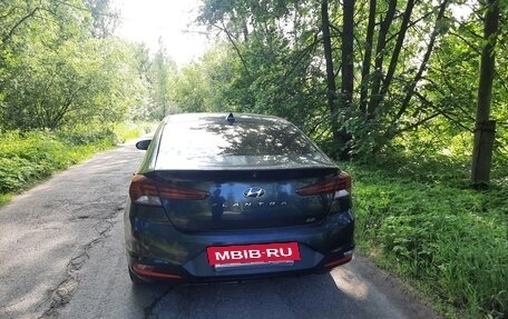 Hyundai Elantra VI рестайлинг, 2019 год, 1 100 000 рублей, 2 фотография