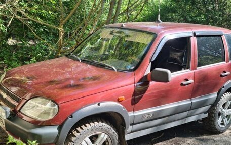 Chevrolet Niva I рестайлинг, 2004 год, 600 000 рублей, 3 фотография