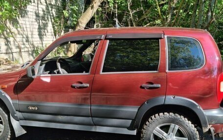 Chevrolet Niva I рестайлинг, 2004 год, 600 000 рублей, 4 фотография