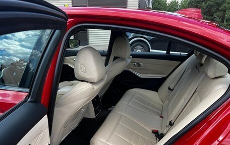 BMW 3 серия, 2019 год, 3 500 000 рублей, 16 фотография