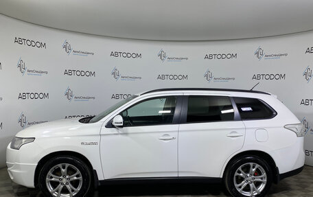 Mitsubishi Outlander III рестайлинг 3, 2013 год, 1 399 900 рублей, 3 фотография