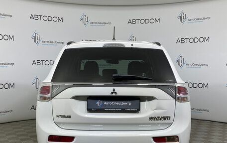 Mitsubishi Outlander III рестайлинг 3, 2013 год, 1 399 900 рублей, 6 фотография