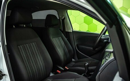 Volkswagen Polo VI (EU Market), 2018 год, 1 100 000 рублей, 11 фотография
