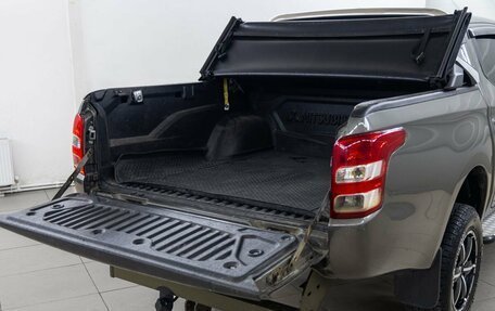 Mitsubishi L200 IV рестайлинг, 2015 год, 1 658 000 рублей, 32 фотография