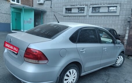 Volkswagen Polo VI (EU Market), 2013 год, 720 000 рублей, 2 фотография