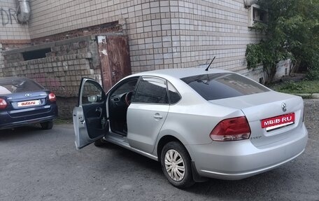 Volkswagen Polo VI (EU Market), 2013 год, 720 000 рублей, 3 фотография