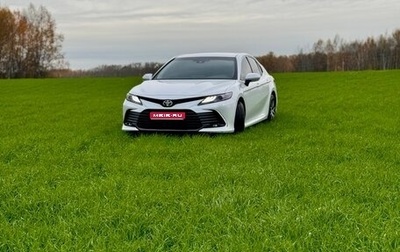 Toyota Camry, 2021 год, 3 950 000 рублей, 1 фотография