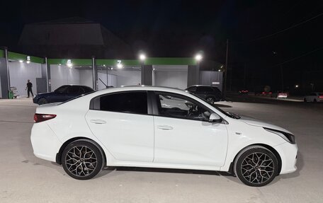 KIA Rio IV, 2018 год, 1 250 000 рублей, 3 фотография