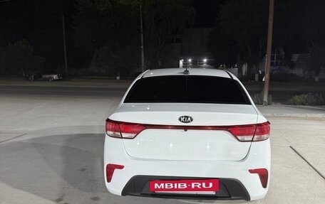 KIA Rio IV, 2018 год, 1 250 000 рублей, 5 фотография