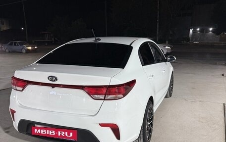 KIA Rio IV, 2018 год, 1 250 000 рублей, 4 фотография