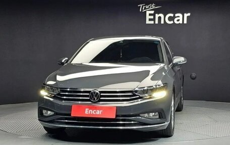 Volkswagen Passat B8 рестайлинг, 2021 год, 2 009 724 рублей, 3 фотография