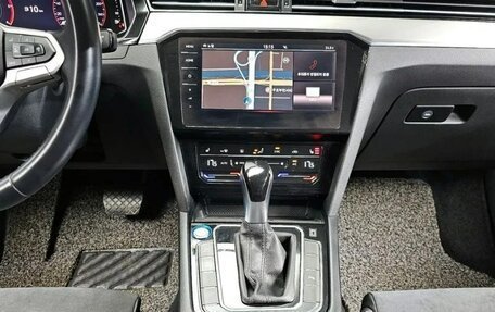 Volkswagen Passat B8 рестайлинг, 2021 год, 2 009 724 рублей, 14 фотография