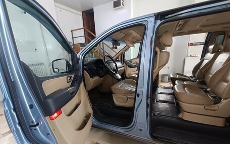 Hyundai Grand Starex Grand Starex I рестайлинг 2, 2010 год, 1 570 000 рублей, 6 фотография