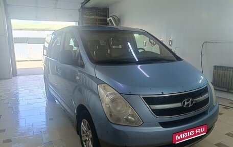 Hyundai Grand Starex Grand Starex I рестайлинг 2, 2010 год, 1 570 000 рублей, 3 фотография