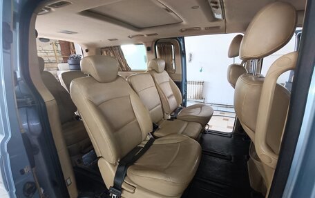 Hyundai Grand Starex Grand Starex I рестайлинг 2, 2010 год, 1 570 000 рублей, 13 фотография