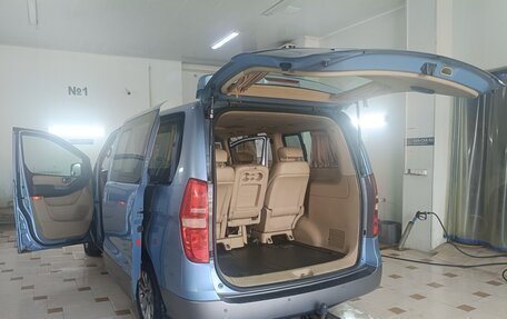 Hyundai Grand Starex Grand Starex I рестайлинг 2, 2010 год, 1 570 000 рублей, 14 фотография